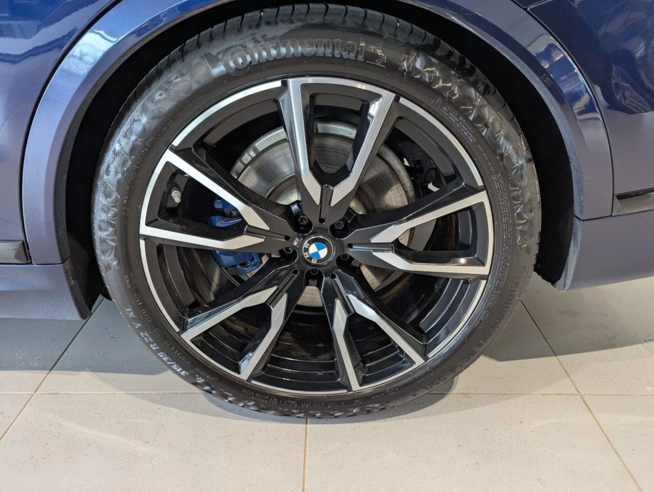 2022 BMW X7 xDrive40i Image principale