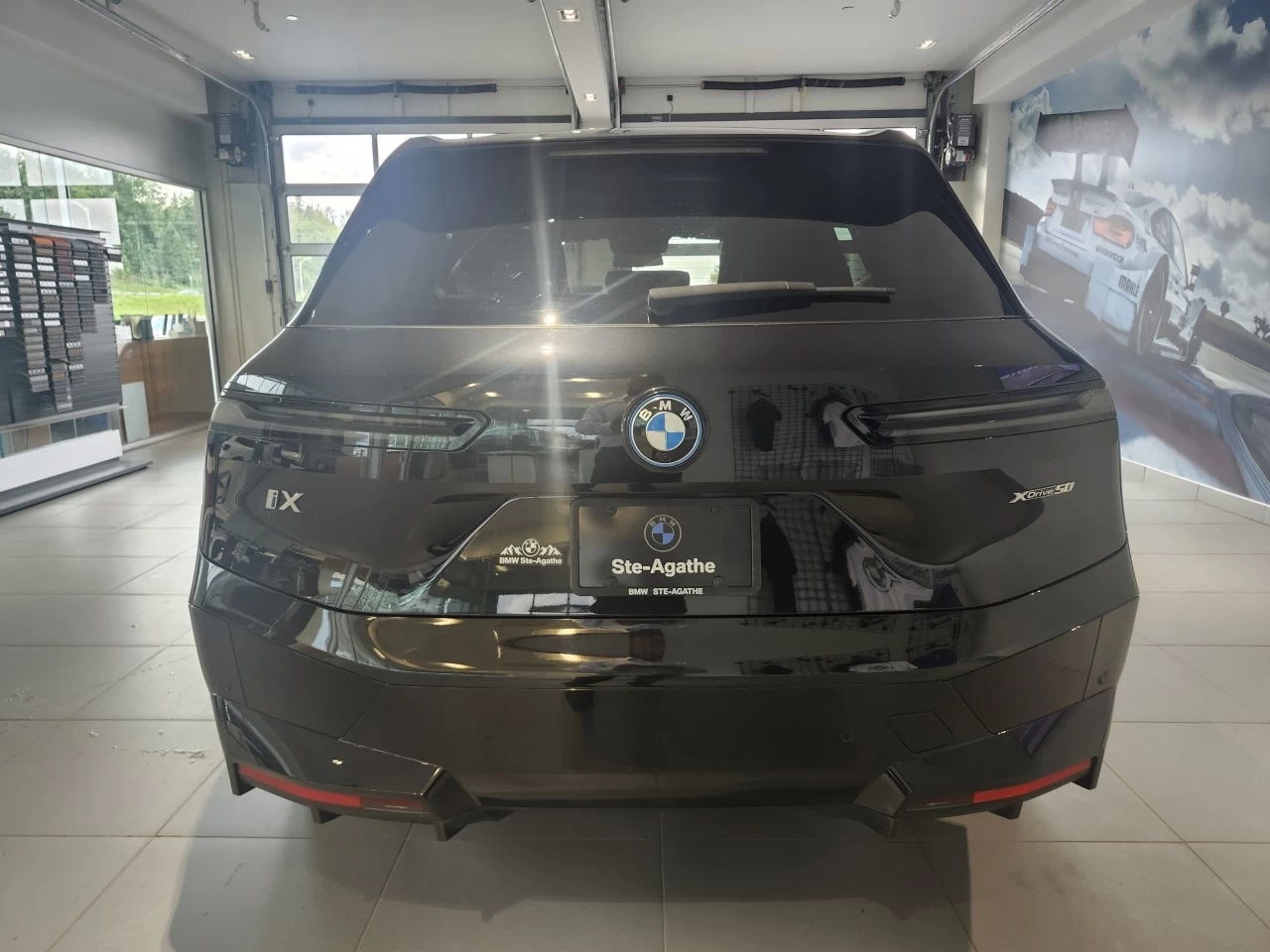 2024 BMW iX xDrive50 Image principale