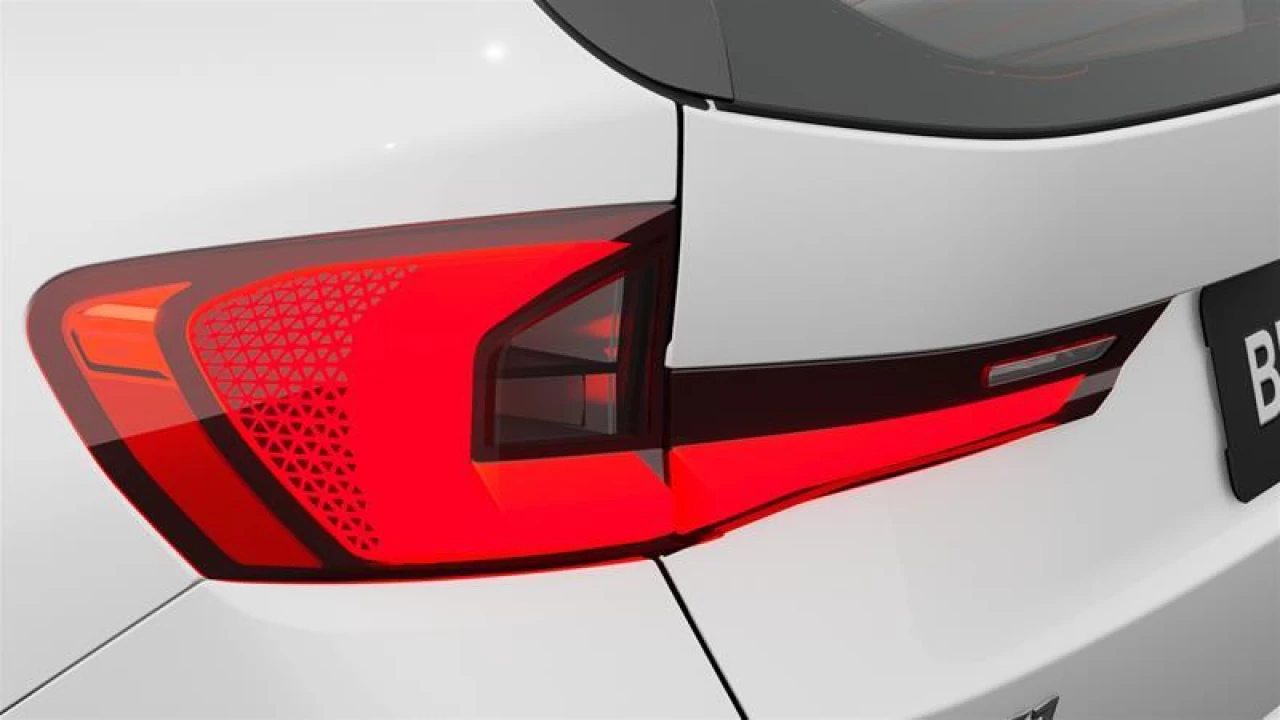 2026 BMW X1 xDrive28i M Sport Edition Image principale