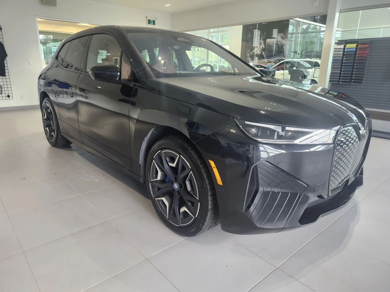 2024 BMW iX xDrive50 Image principale