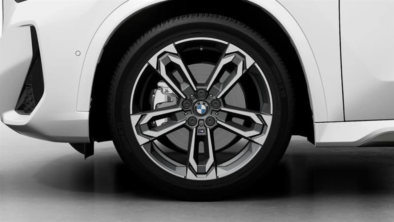 2025 BMW X1 xDrive28i M Sport Edition Image principale