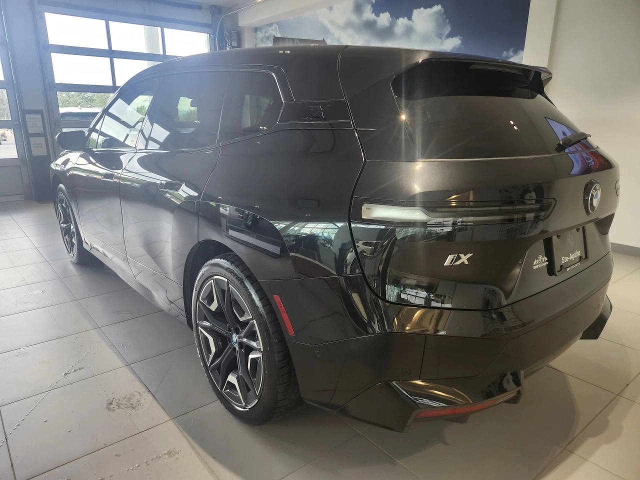 2024 BMW iX xDrive50 Image principale