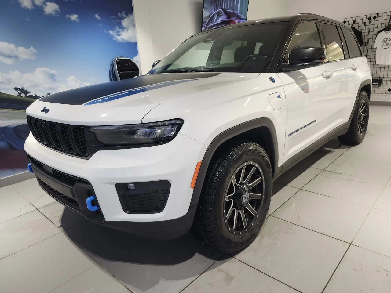 2022 Jeep Grand Cherokee Trailhawk Image principale