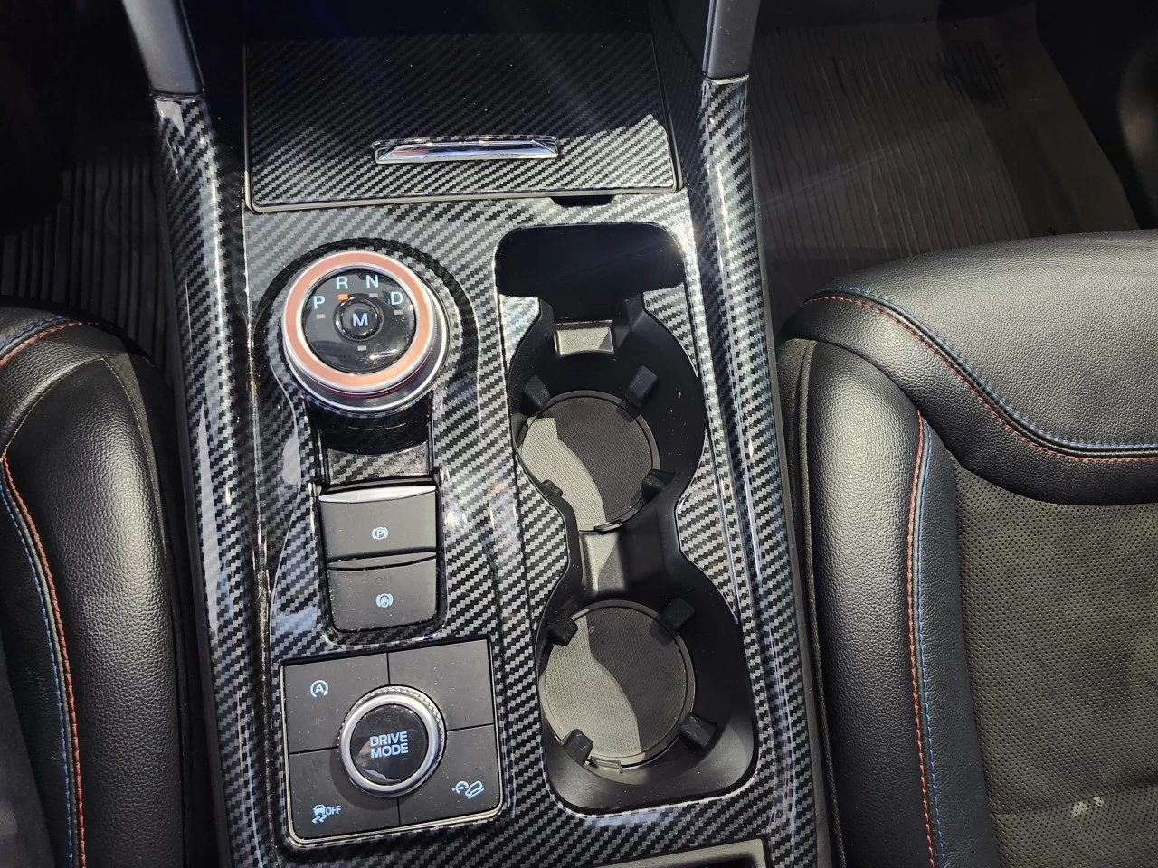 2023 Ford Explorer ST Main Image