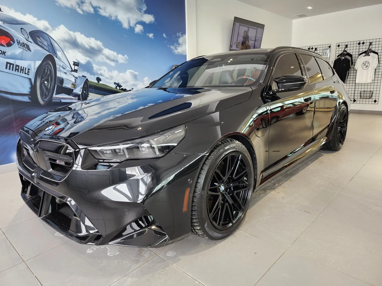 2025 BMW M5 Touring Image principale