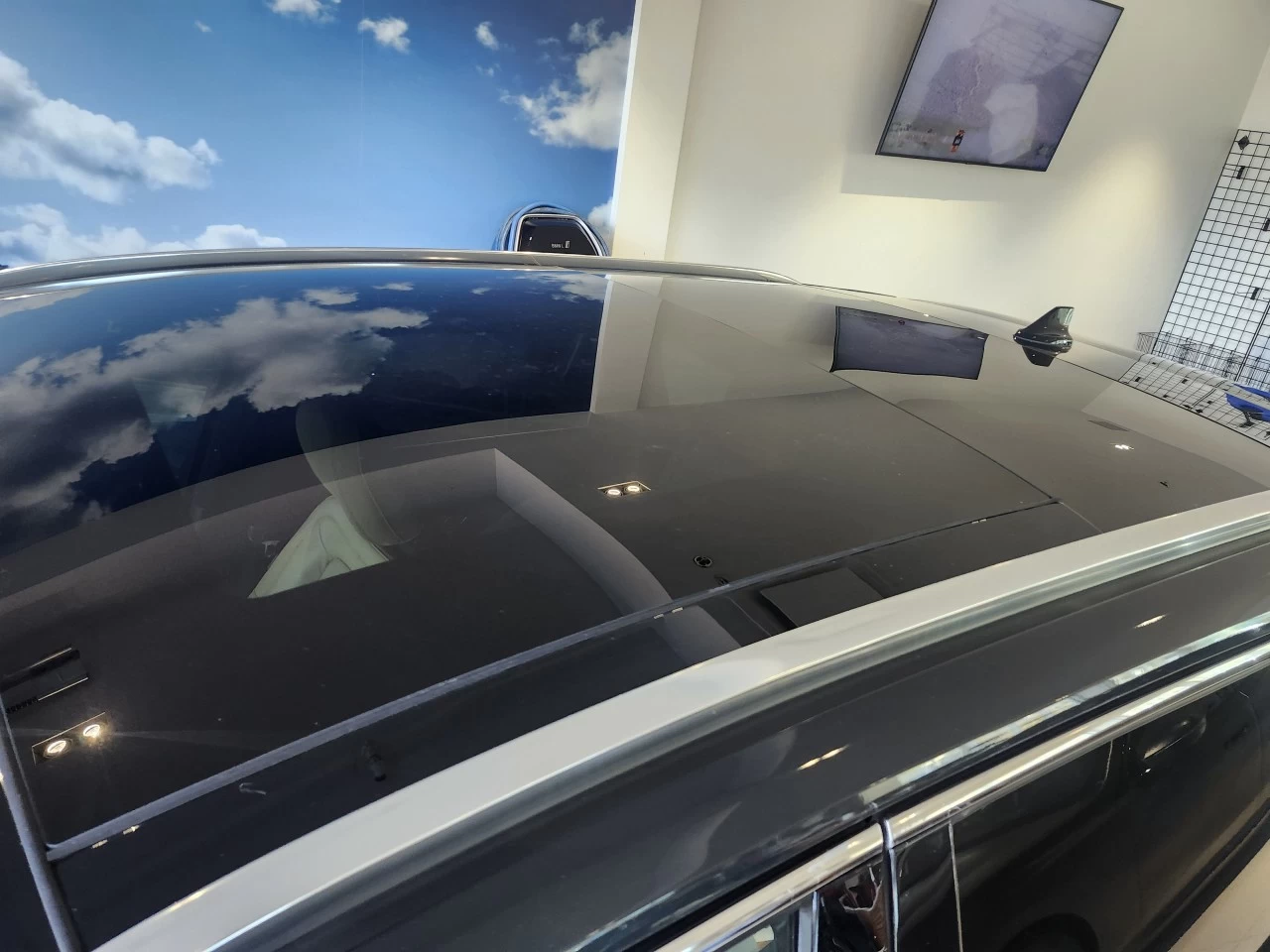 2020 Lincoln Corsair Reserve Main Image