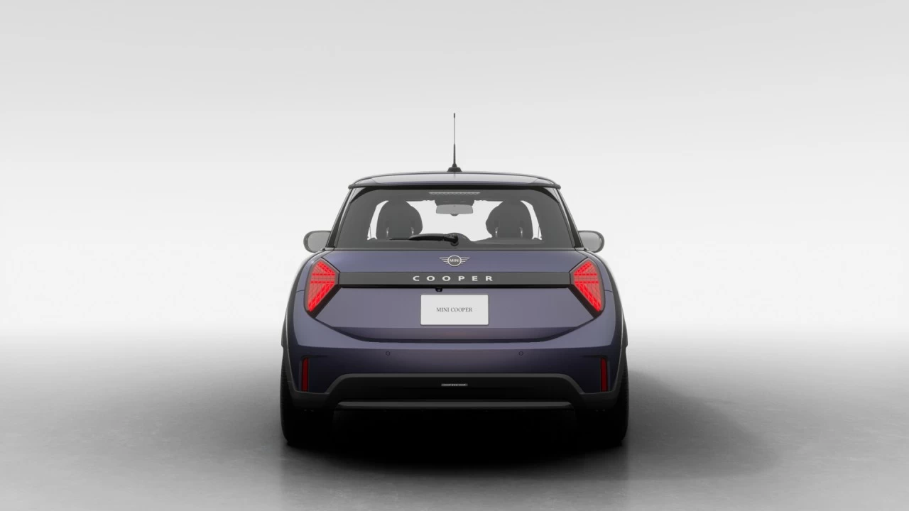 2026 MINI 3 Door
                                                    Cooper C FWD Image principale