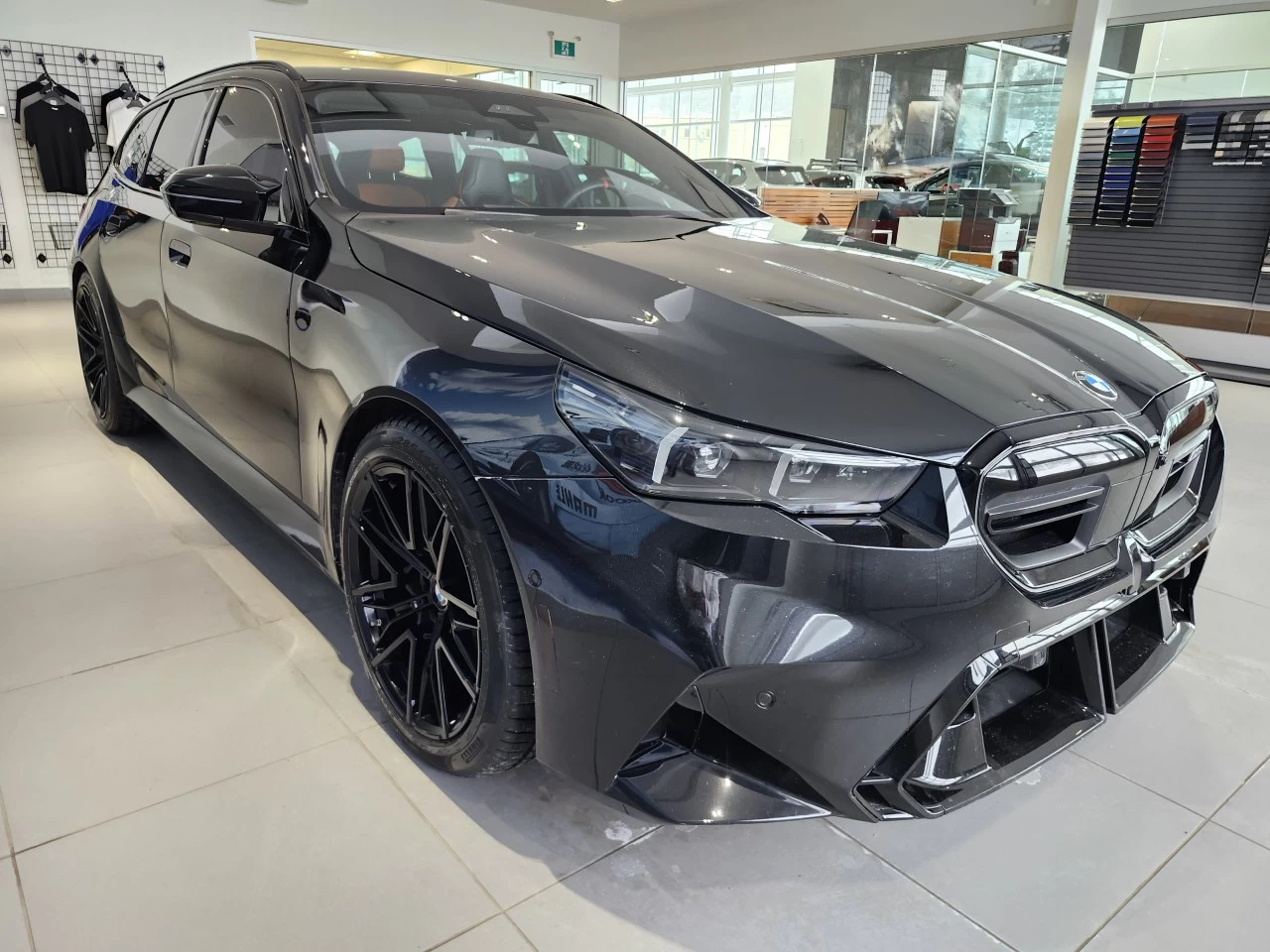 2025 BMW M5 Touring Image principale