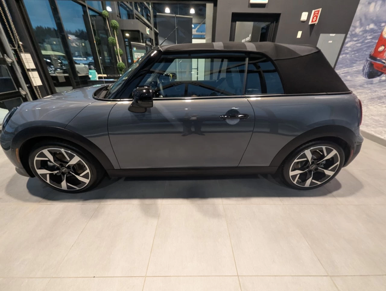 2025 Mini Cooper Cooper S Convertible Image principale