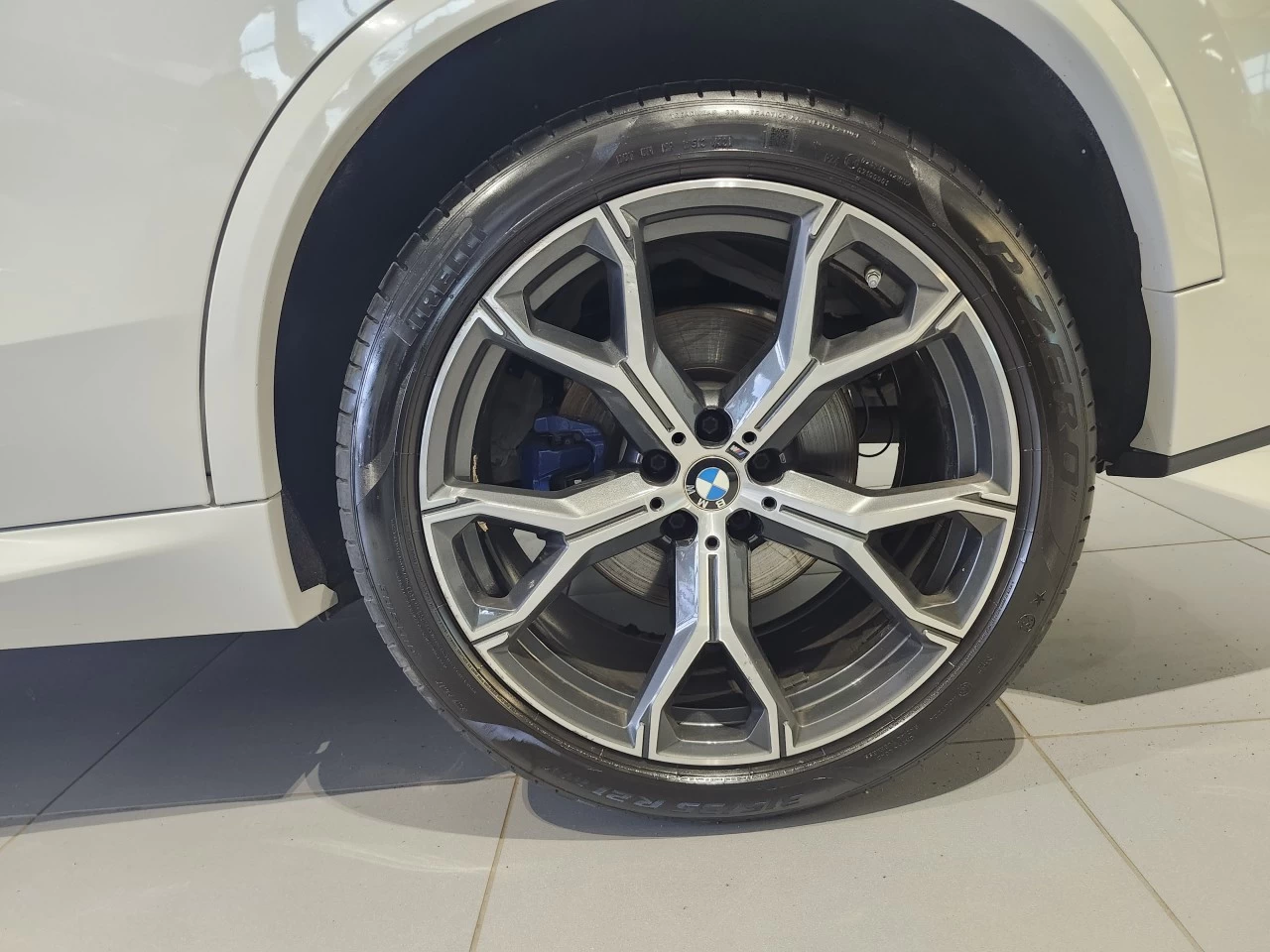 2022 BMW X5 xDrive40i Main Image