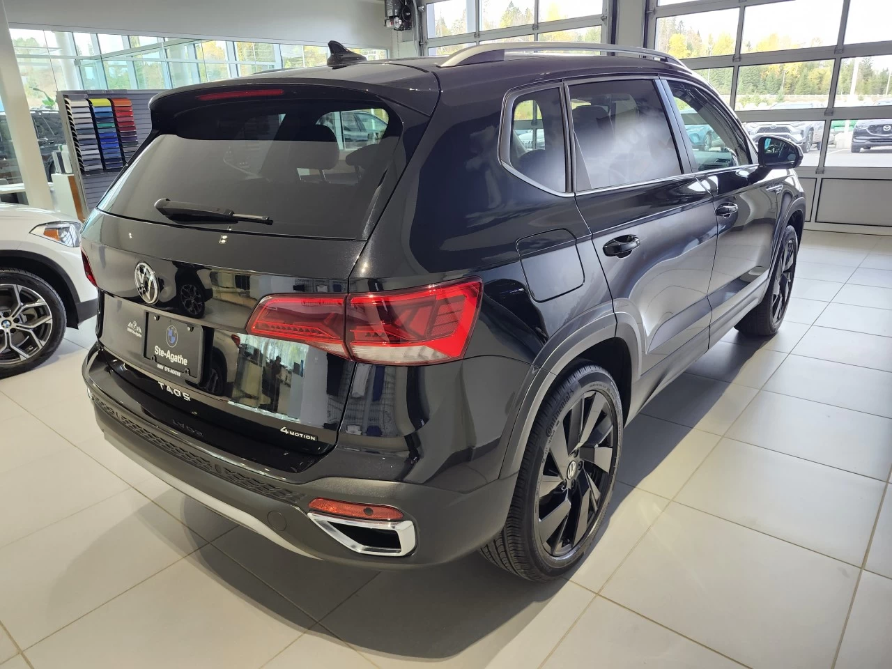 2023 Volkswagen Taos Highline Image principale