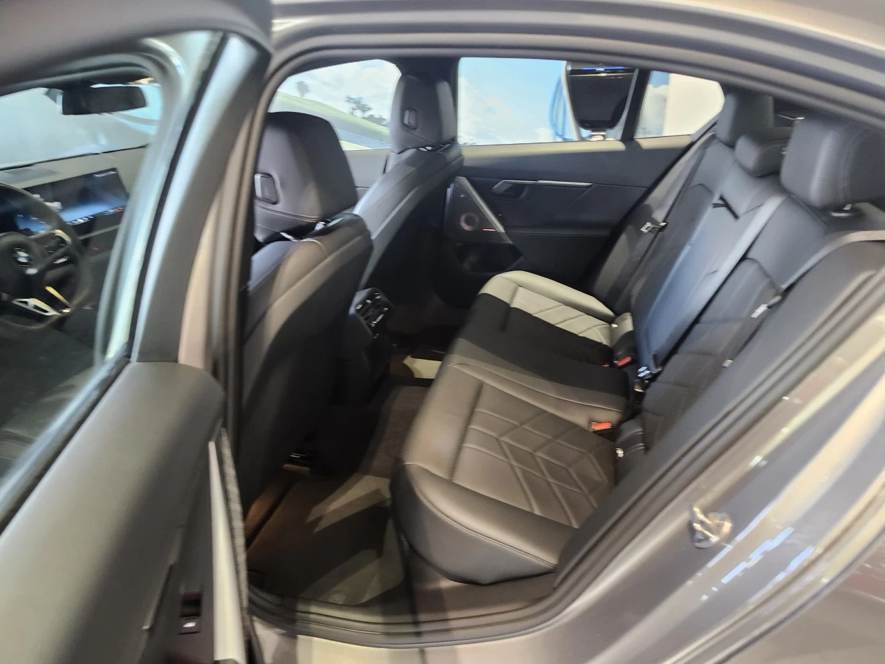 2024 BMW 5 Series 530i xDrive Image principale