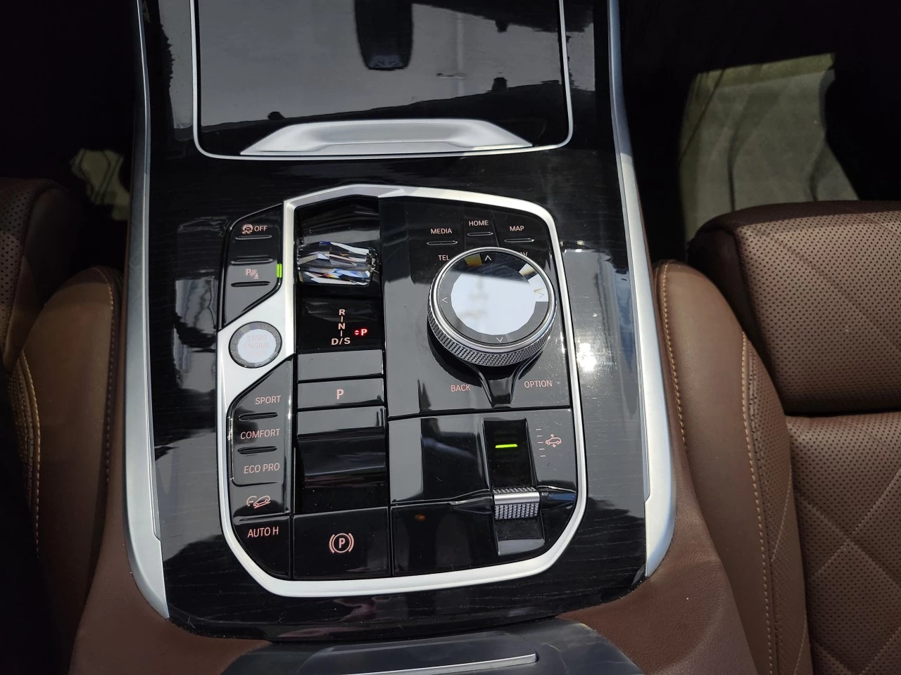 2023 BMW X7 xDrive40i Main Image