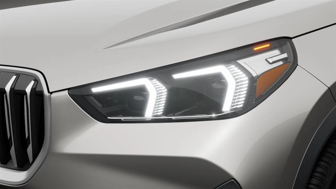2025 BMW X1 xDrive28i Main Image