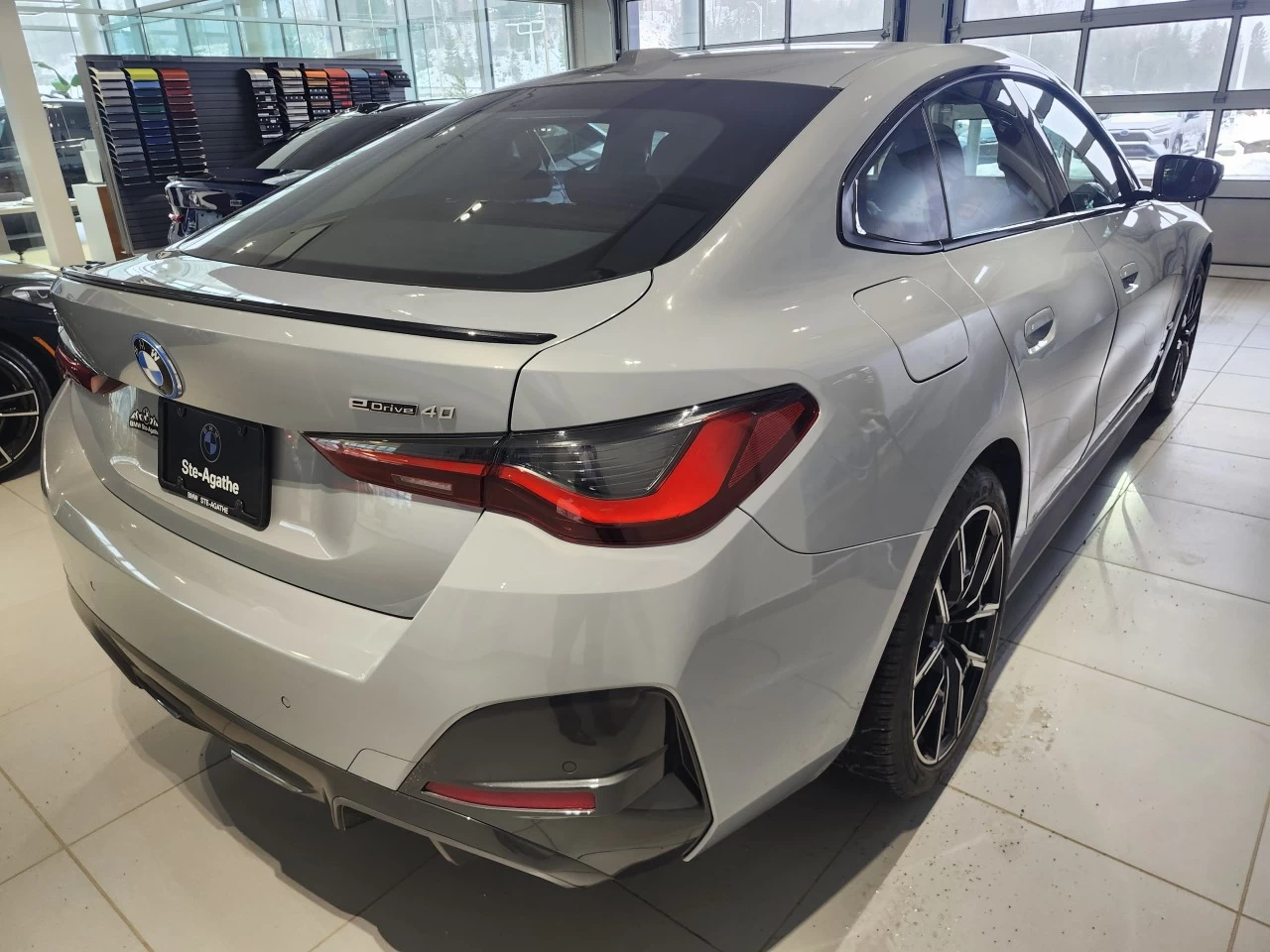 2024 BMW i4 eDrive40 Main Image