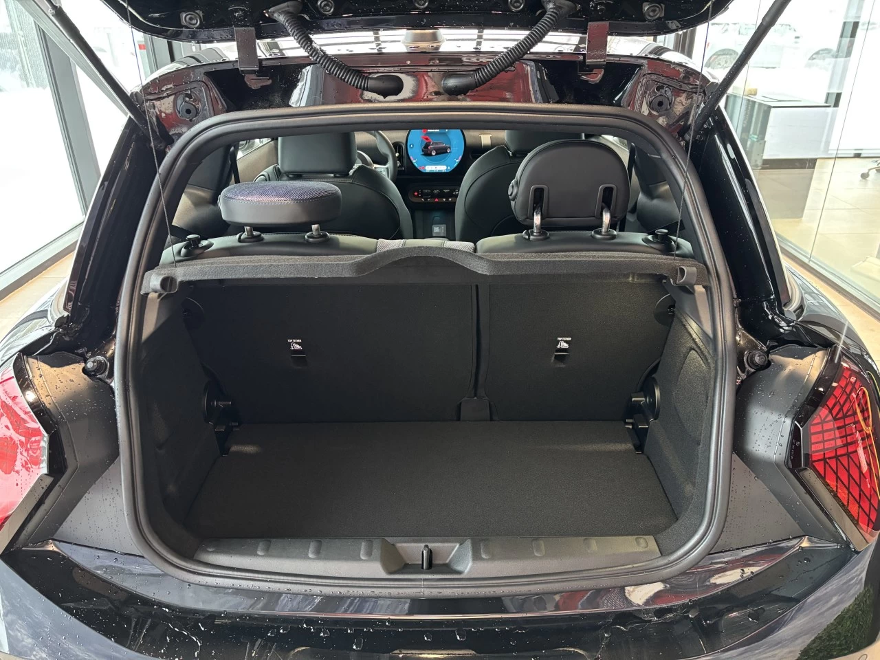 2026 MINI 3 Door Cooper C FWD Image principale