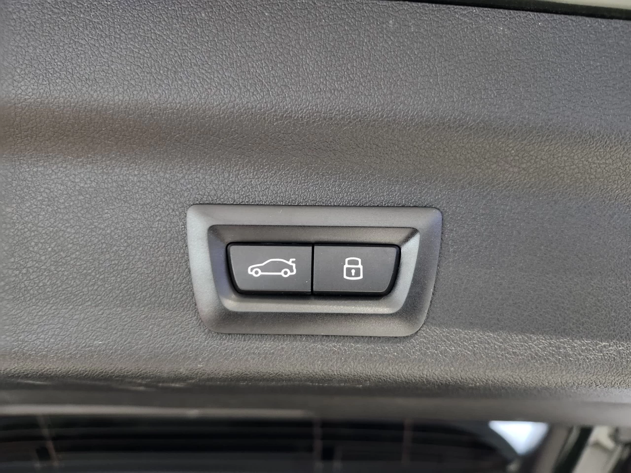 2023 BMW X1 xDrive28i Image principale