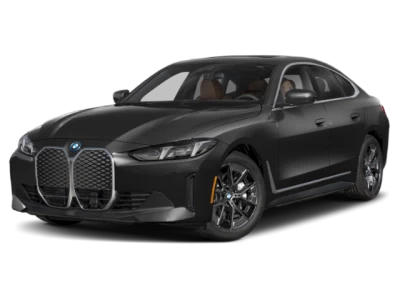 Vue 3/4 avant, orienté vers la gauche