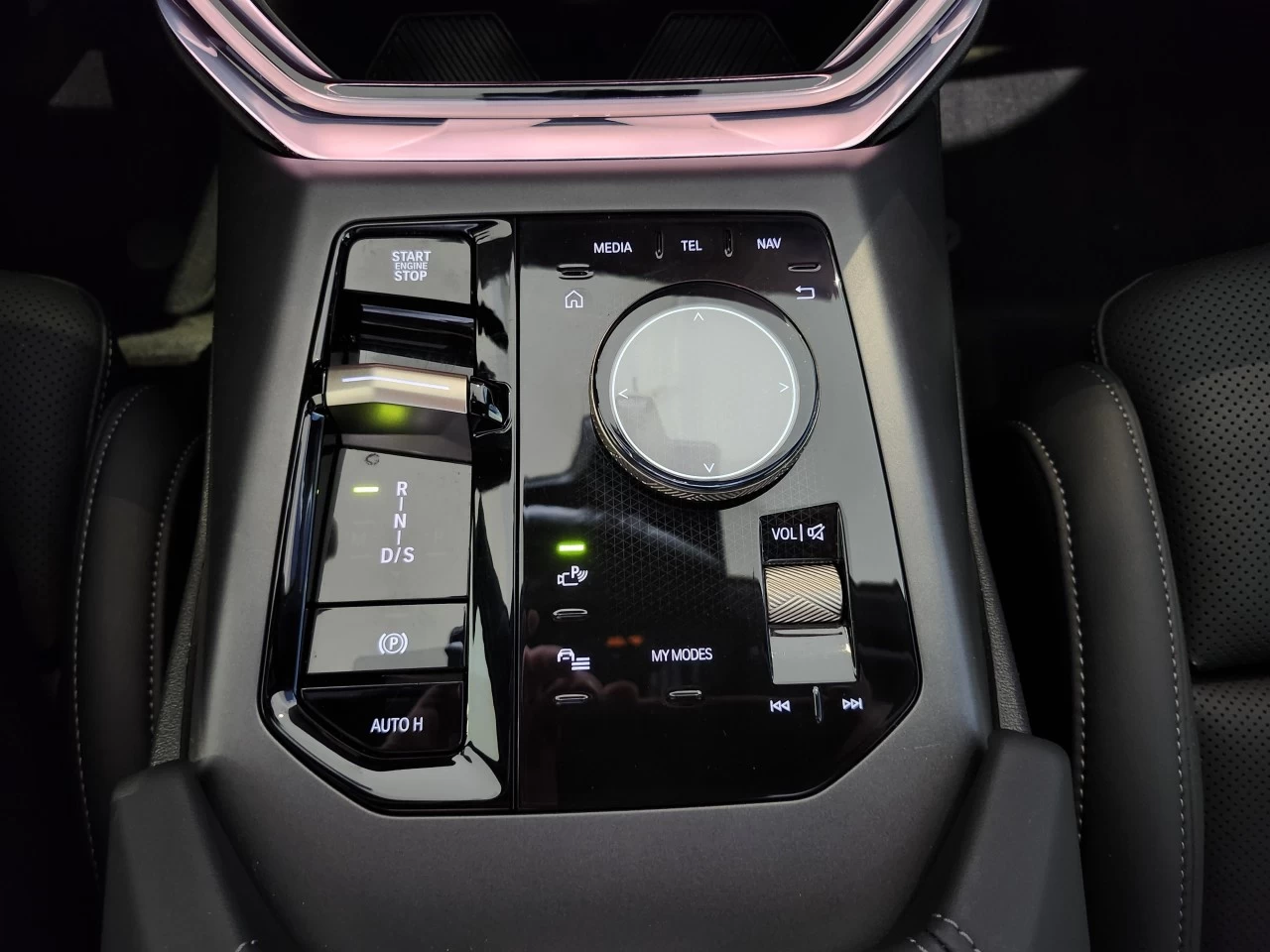 2025 BMW X3 30i xDrive Image principale