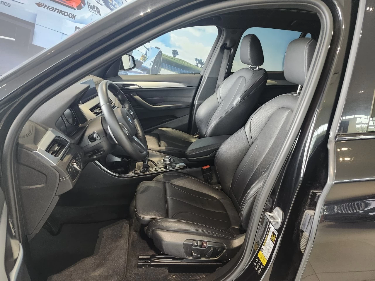 2021 BMW X1 xDrive28i Image principale