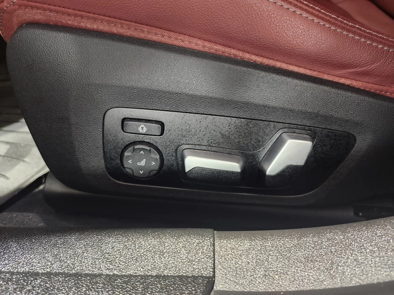 2022 BMW 3 series 330i xDrive Main Image