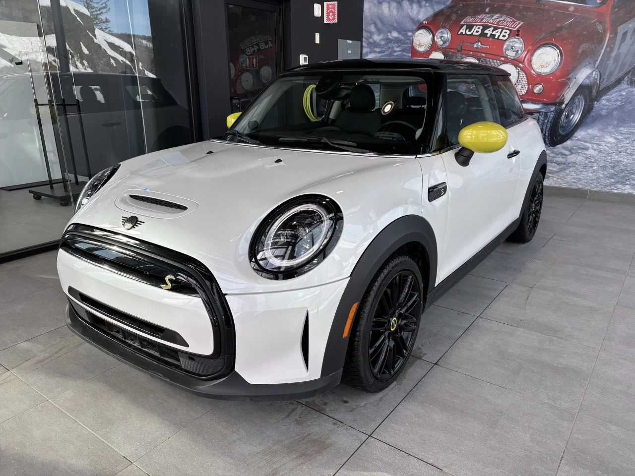 2023 Mini Cooper Cooper SE Image principale