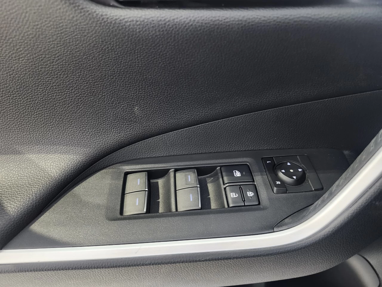 2023 Toyota RAV4 Prime XSE Image principale