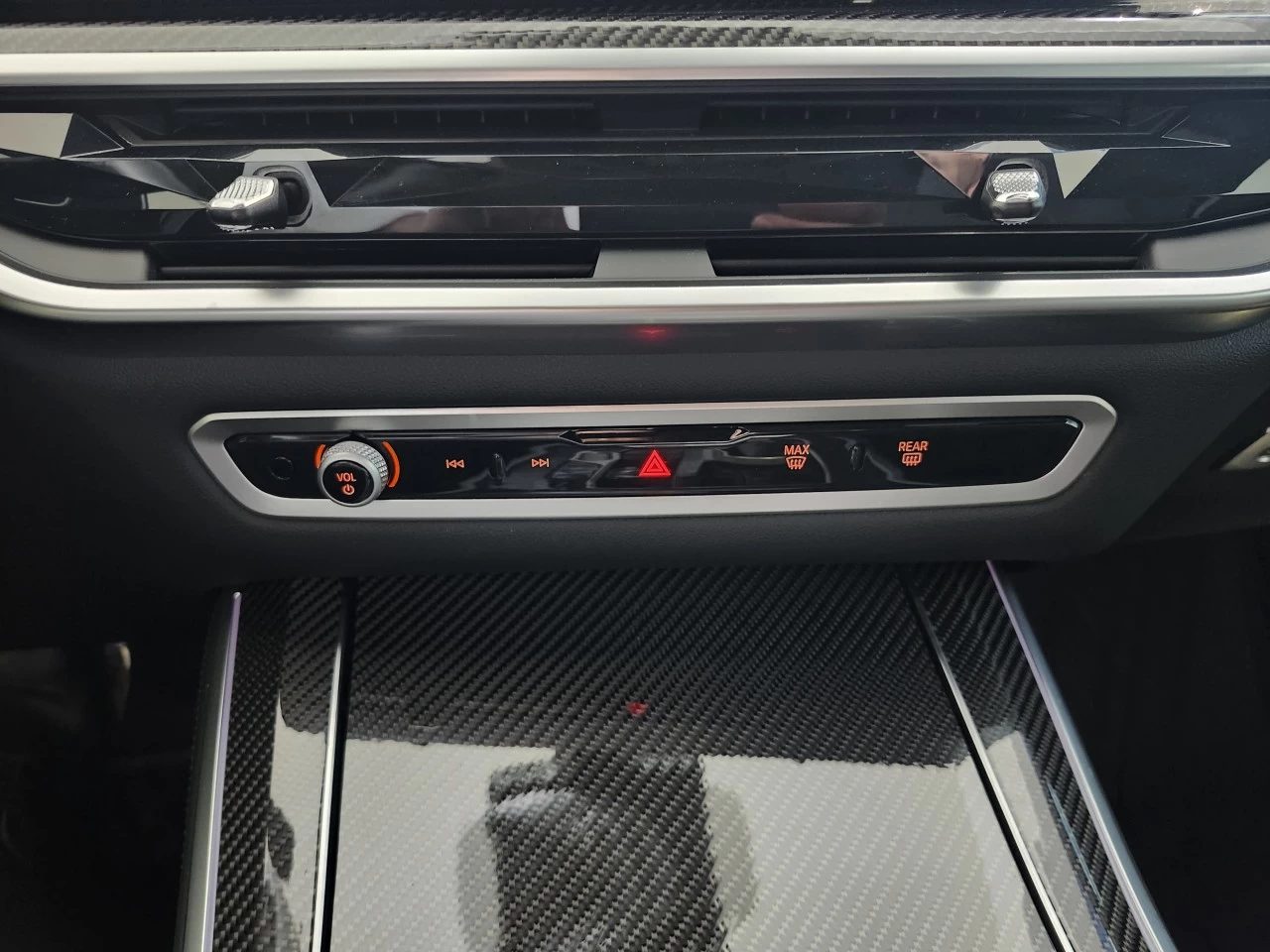 2025 BMW X5 M60i xDrive Image principale