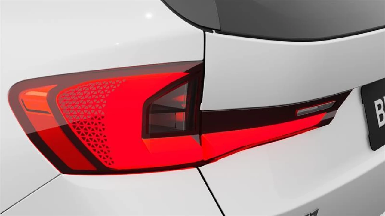 2026 BMW X1 xDrive28i M Sport Edition Image principale