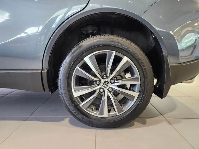 Toyota Venza LE 2022