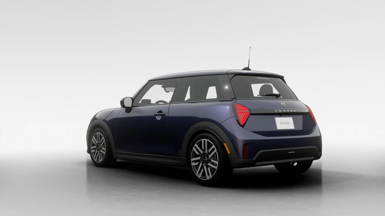 2026 MINI 3 Door
                                                    Cooper C FWD Image principale