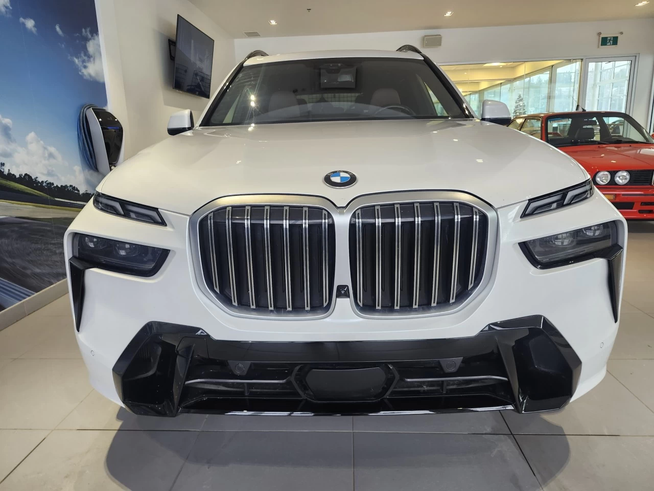 2023 BMW X7 xDrive40i Main Image