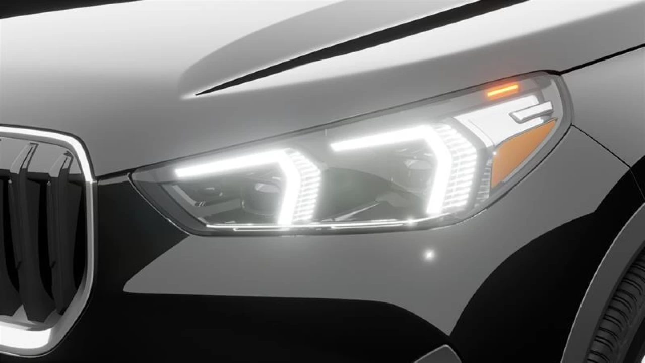 2026 BMW X1
                                                    xDrive28i Image principale