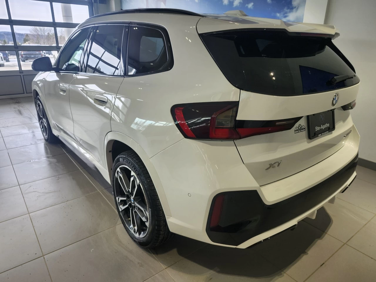 2024 BMW X1 xDrive28i Image principale