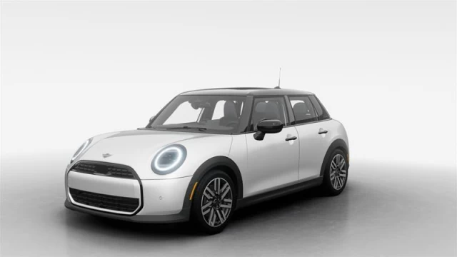 MINI 5 Door Cooper C FWD 2026