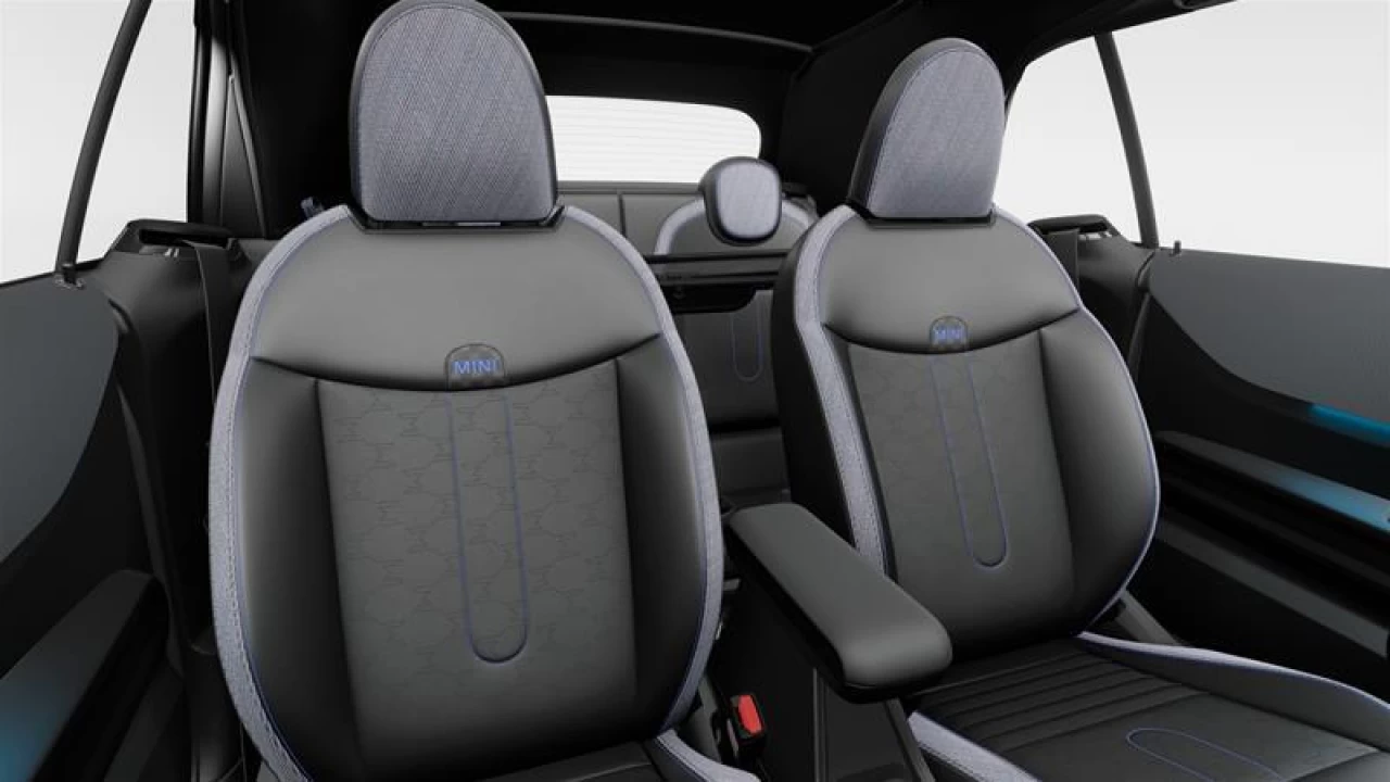 2026 MINI Convertible Cooper S FWD Image principale