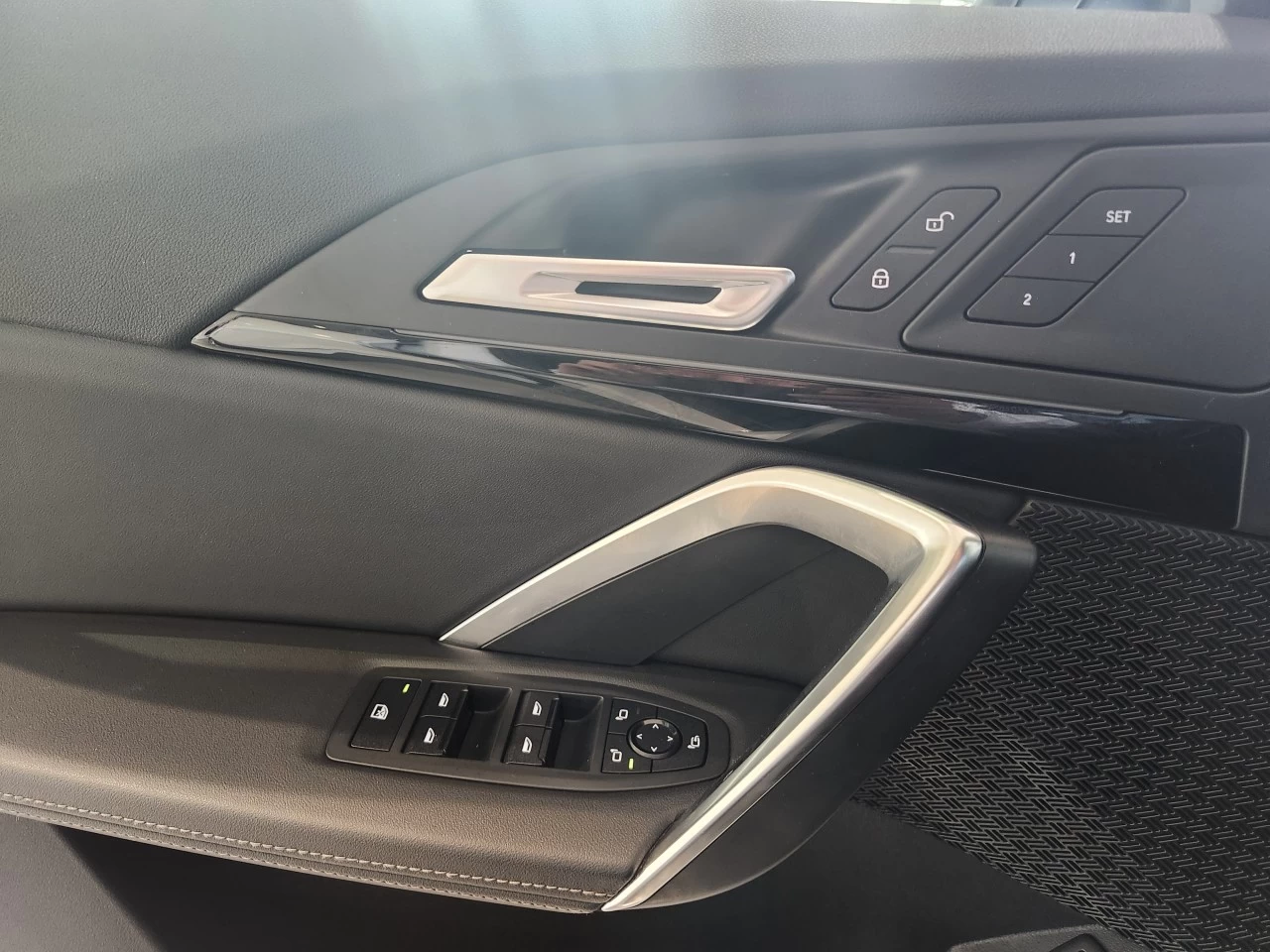 2024 BMW X1 xDrive28i Image principale