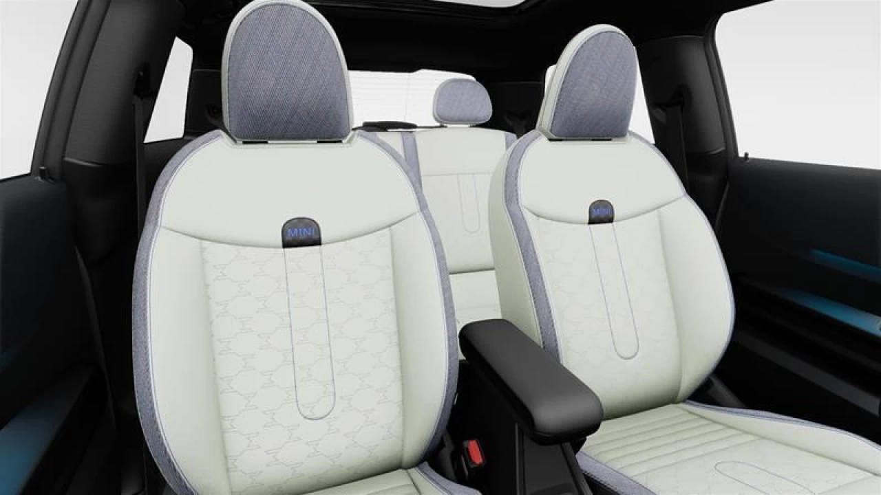 2025 MINI 3 Door Cooper S Image principale