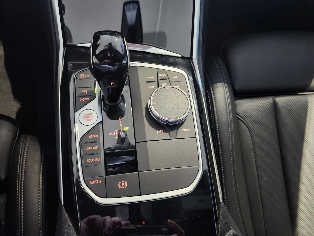 2022 BMW 3 Series 330i xDrive Image principale