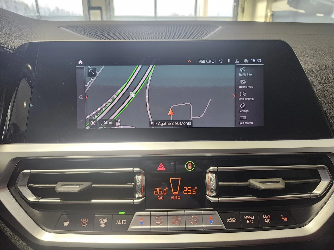 2022 BMW 3 series 330i xDrive Main Image