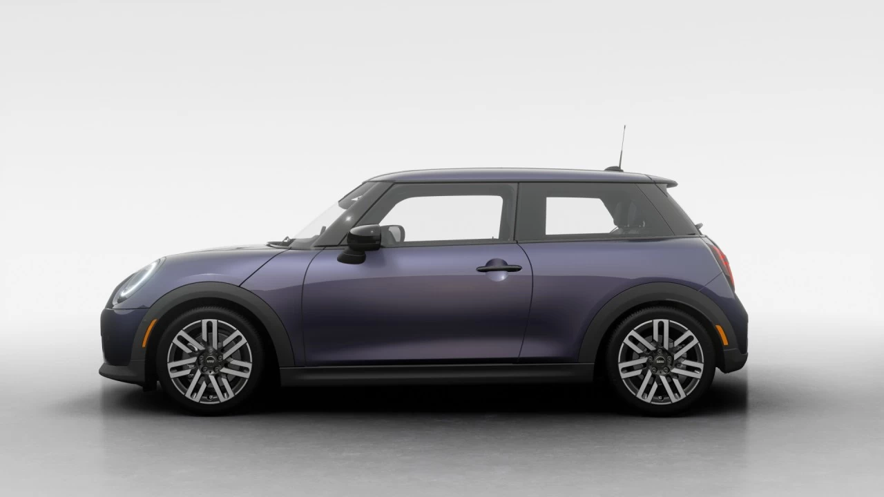 2026 MINI 3 Door
                                                    Cooper C FWD Image principale