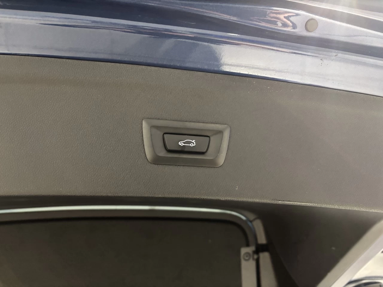 2023 BMW iX xDrive50 Image principale