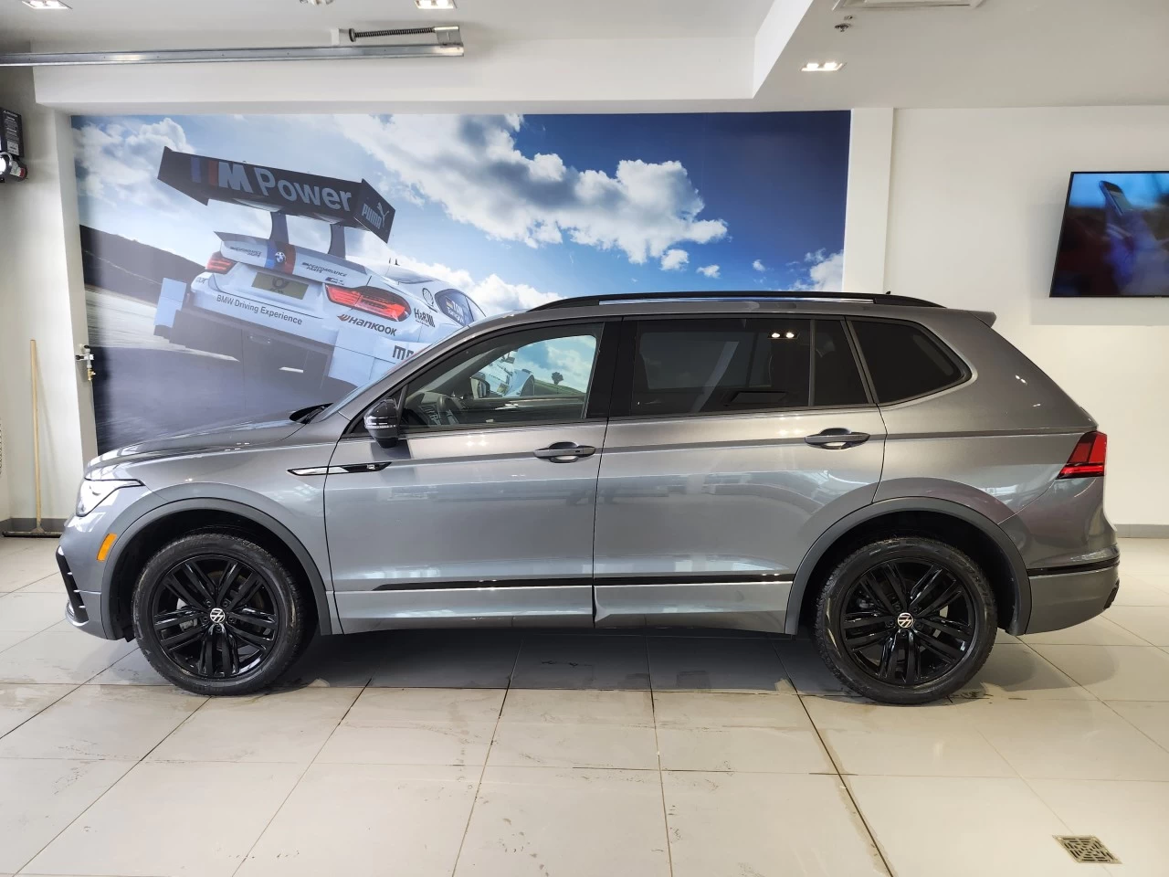 2022 Volkswagen Tiguan Comfortline R-Line Black Edition Image principale