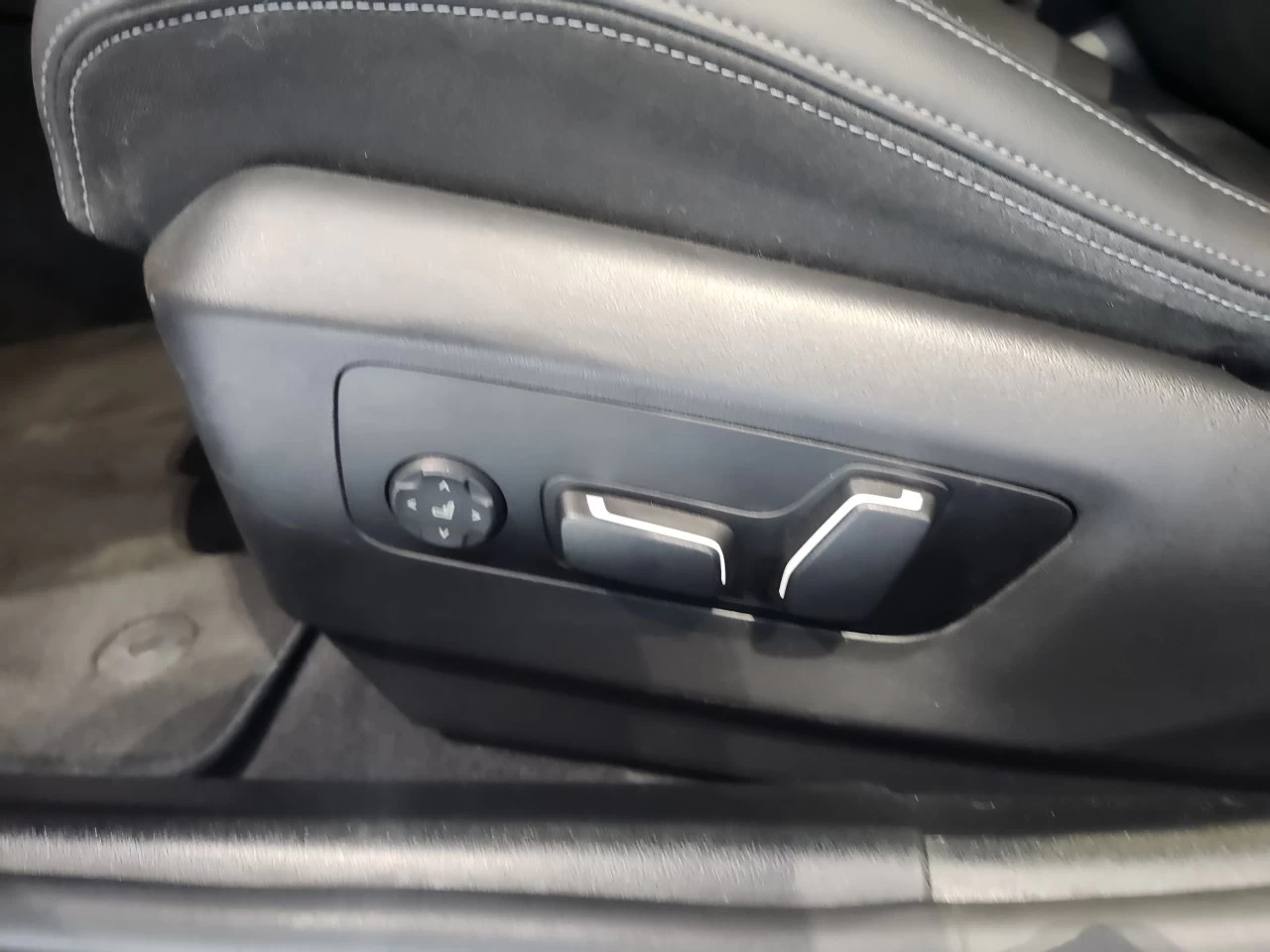 2024 BMW 5 Series 530i xDrive Image principale