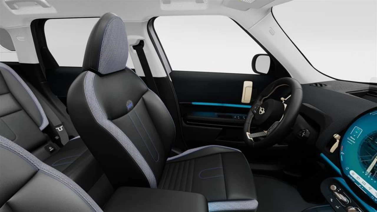 2025 MINI Countryman SE ALL4 Main Image