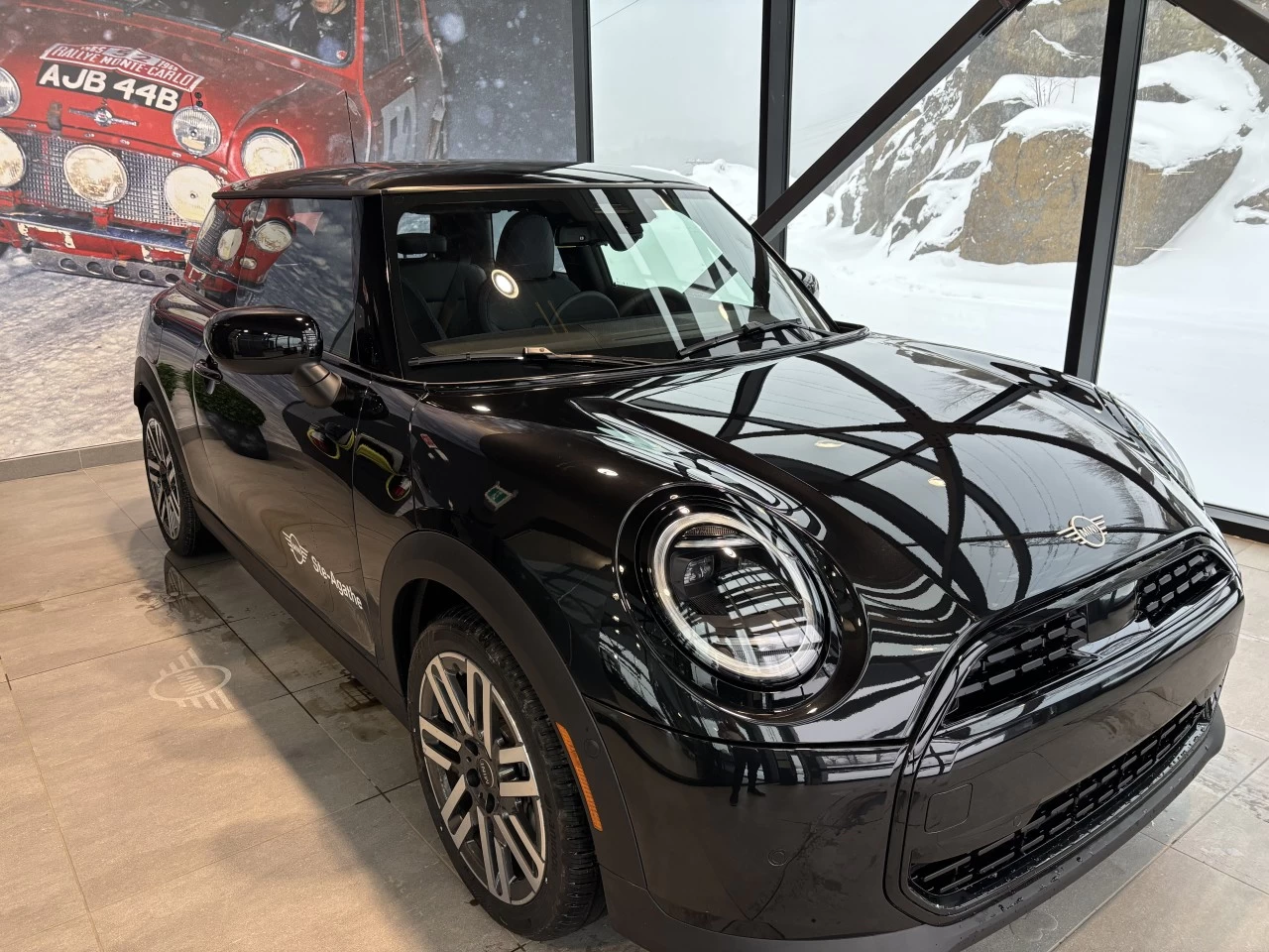 2026 MINI 3 Door Cooper C FWD Image principale