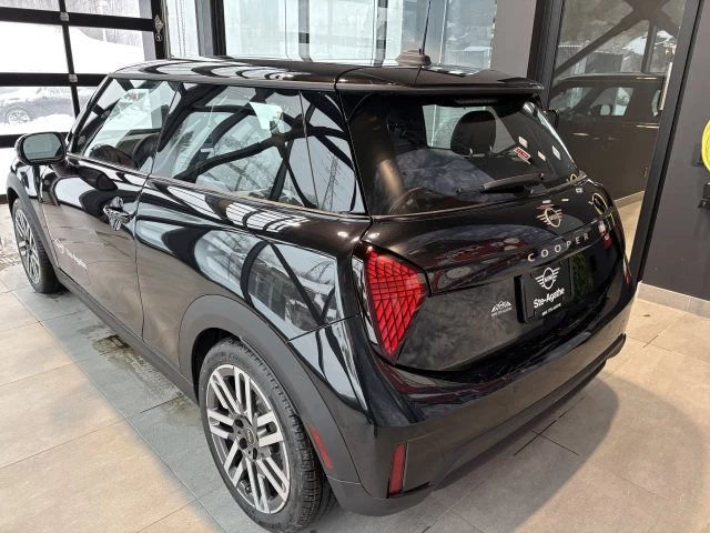 MINI 3 Door Cooper C FWD 2026