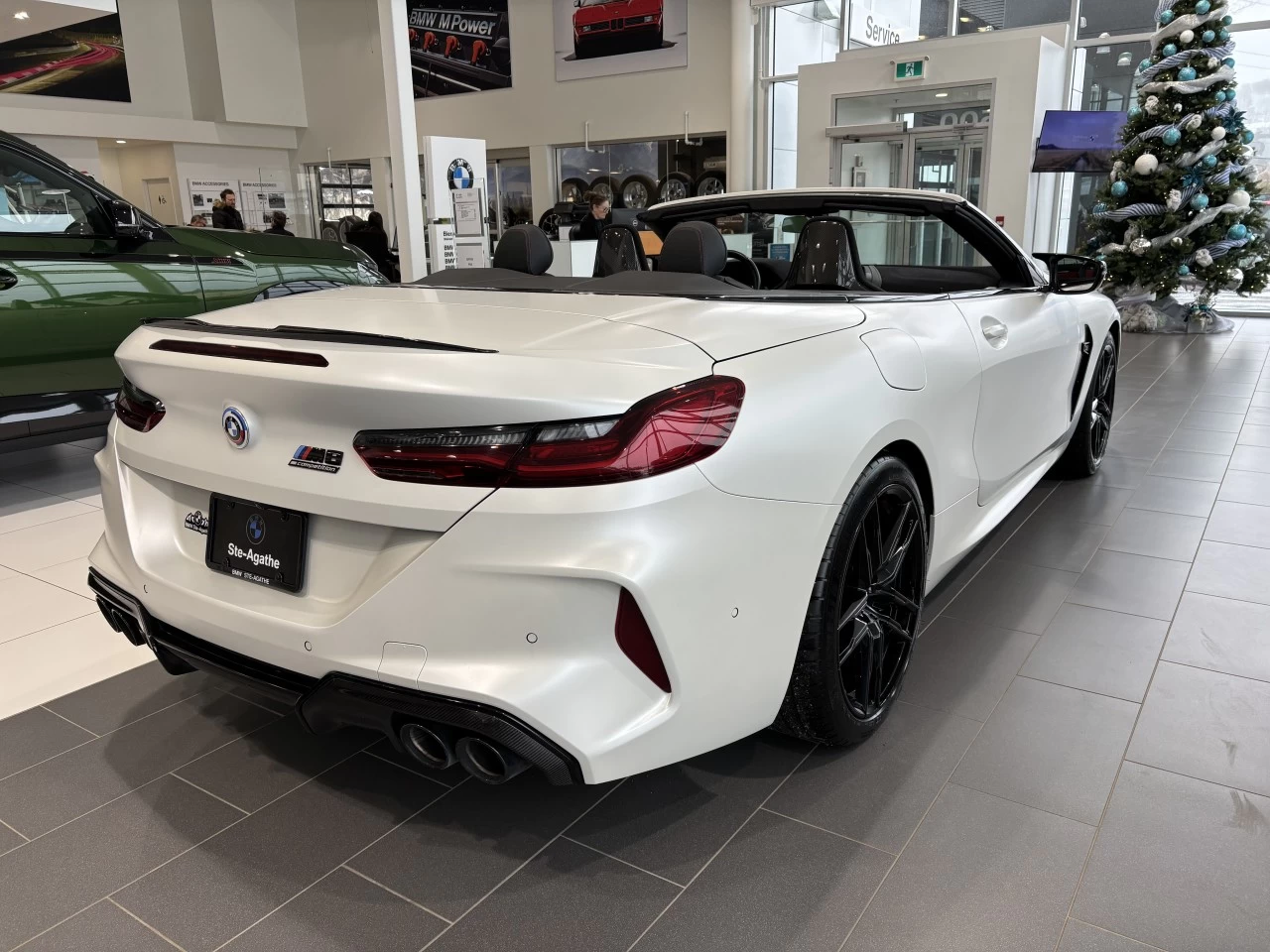 2023 BMW M8 Competition Image principale