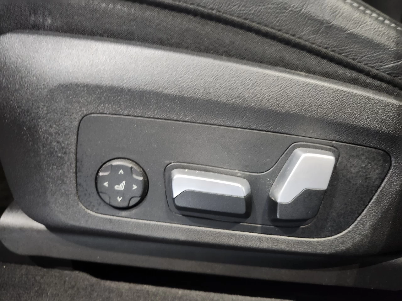 2023 BMW X3 M40i Main Image