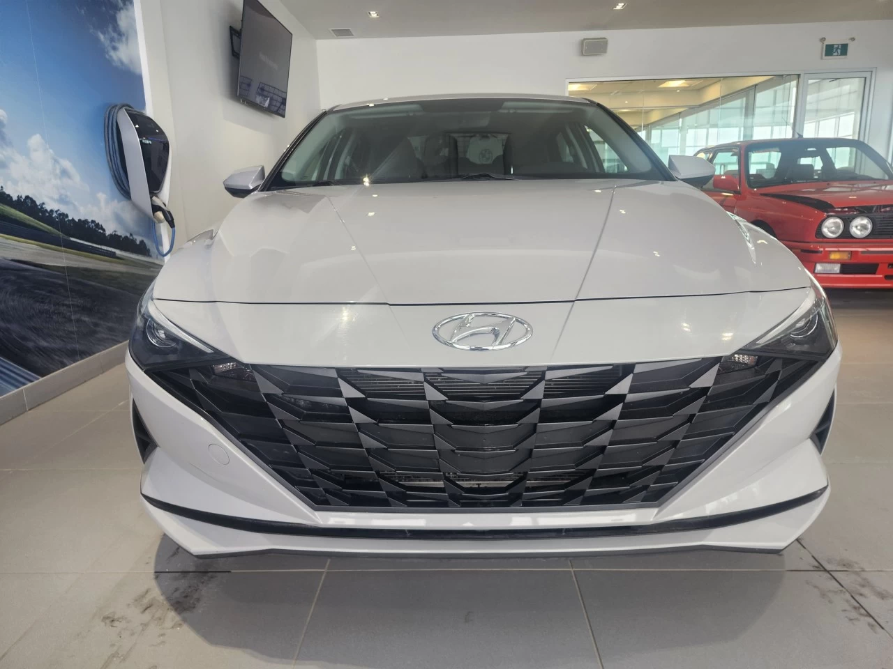 2022 Hyundai Elantra Essential Image principale